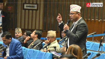 संसदमा प्रतिपक्षी एमालेको अडान, मन्त्रीलाई बर्खास्त गर्नुपर्ने बटमलाइन