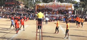एपीएफलाई हराउँदै पुलिसले जित्यो ३४औँ राष्ट्रिय भलिबलको उपाधि