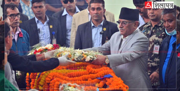 नेम्वाङको पार्थिव शरीरलाई प्रधानमन्त्री प्रचण्डले दिए अन्तिम श्रद्धाञ्जली 