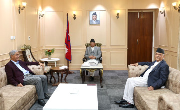 देउवा र प्रचण्डसँगको छलफलपछि संसदको अवरोध खुलाउन तयार भए ओली