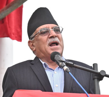 बादललाई सम्झिँदै प्रचण्डले भने- उदार र भावुक हुने मेराे बानी छ