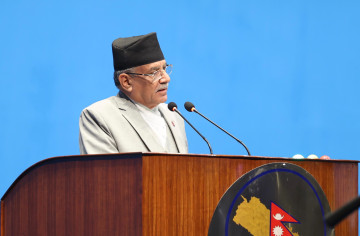 कुनै यति, ओम्नी र गिरिबन्धुहरूको कलङ्क नबोकी पनि सरकार चलाउन सकिन्छ भन्ने उदाहरण पेस गरेँ: प्रचण्ड