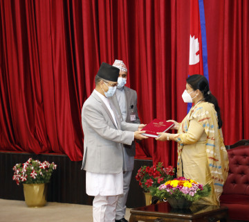 राष्ट्रपतिसमक्ष सर्वोच्चको वार्षिक प्रतिवेदन पेश