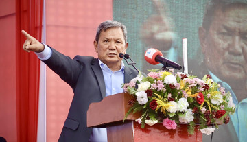कम्युनिस्ट पार्टीका केही नेताहरू आफ्नै घर डढाएर खरानीको टीका लगाएर हिँडे: पृथ्वीसुब्बा गुरुङ