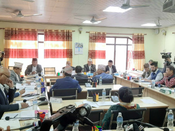 निजीक्षेत्रलाई अख्तियारको दायरामा ल्याउने/नल्याउने विषयमा अध्ययन गर्न उपसमिति गठन
