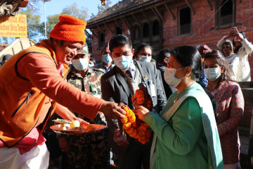 राष्ट्रपति भण्डारीद्वारा चाँगुनारायण मन्दिरमा पूजा एवं अवलोकन