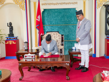 राष्ट्रपति पौडेलले प्रमाणीकरण गरे मिटरब्याजसम्बन्धी विधेयक
