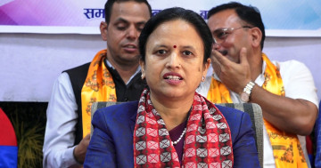 शरणार्थी प्रकरणमा कसैको रक्षा र बचाउ गर्ने कुरा आउँदैनः सञ्चारमन्त्री शर्मा