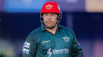 कर्णालीविरुद्ध रोसिङ्टनको शतक