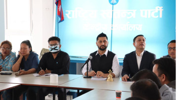 बर्खास्तीविरुद्ध मुकुलले पुनरावेदन गर्न पाउने, रास्वपाले ३५ दिन पर्खिने