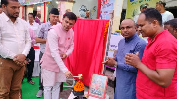 चार दशकदेखि निरन्तर जनकपुरधाममा दसैँको सस्तो बजार
