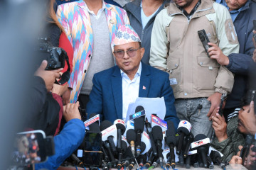 ओली पक्राउपछि एमालेले खोज्यो अन्य दल र नागरिक समाजको साथ, संवादको जिम्मा थापा र पौडेललाई