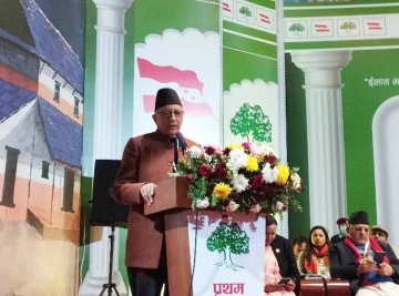 गुट स्वाभाविक हो तर पार्टी कमजोर बनाउन हुन्न : शेखर कोइराला 