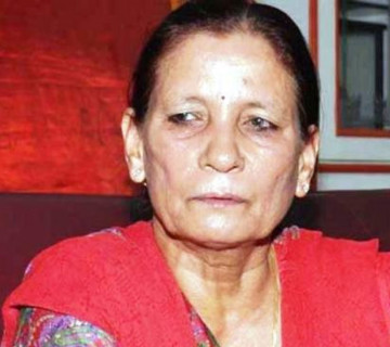 प्रधानमन्त्री प्रचण्डपत्नी सीता अस्पताल भर्ना, उपचार हुँदै