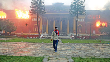 सेनाले राष्ट्रपतिलाई अन्तै लग्यो, अनि शीतलनिवास जल्यो