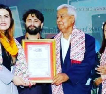 ओर्जिनल इन्टरटेन्मेन्टकी अध्यक्ष पौडेललाई महिला उद्यमी सम्मान