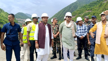 सुनकोशी मरिन डाइभर्सन निर्माणमा भइरहेको ढिलाइप्रति मधेश सरकारको चासो, मुख्यमन्त्री र मन्त्रीहरूले गरे निरीक्षण