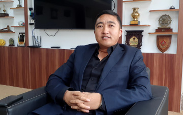 राखेपका सदस्य–सचिव घिसिङलाई एसिया रग्बीको प्रतिष्ठित सेवा पुरस्कार