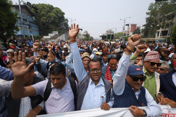 शिक्षक आन्दोलनका कारण नयाँ बानेश्वर क्षेत्रको यातायात अस्तव्यस्त