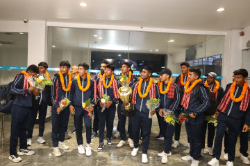 इस्ट जोन कप विजेता टोलीका खेलाडीलाई जनही ५० हजार