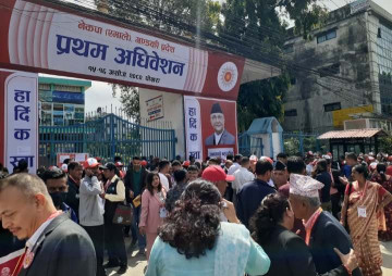 एमाले गण्डकी अधिवेशन : नेतालाई 'आफ्ना' चिन्नै मुस्किल, प्यानल लिष्टमा धेरै नाम दुईतिर
