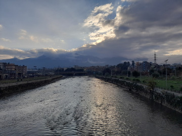 स्थानीय वायुको प्रभावका कारण आज दिउँसो केही प्रदेशमा हल्का वर्षाको सम्भावना