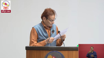 राष्ट्रिय मुद्दामा जनताको ध्यान मोड्‌न माहिर सरकार छ : सांसद शर्मा