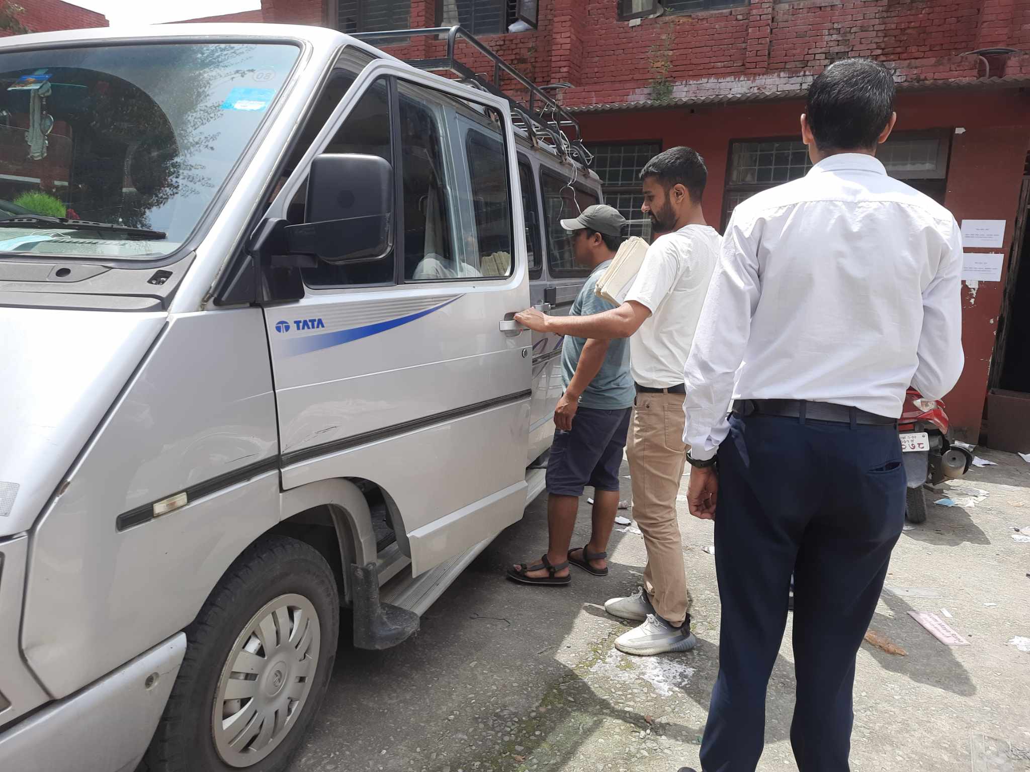 ललितानिवास प्रकरण : अभियाेजनपत्र वकिल कार्यालयबाट अदालत लगियाे