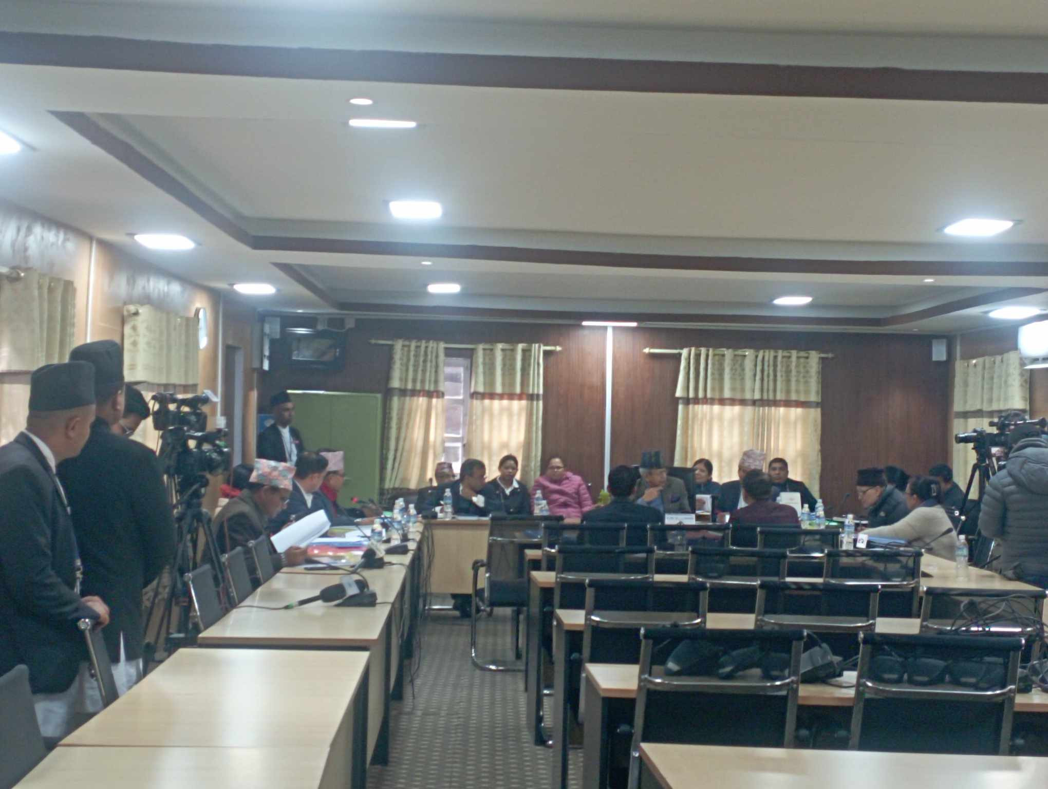 एमालेले भन्यो- सुनुवाइ समितिले नेतृत्व नपाए आगामी बैठक अगाडि बढ्न गाह्राे हुन्छ
