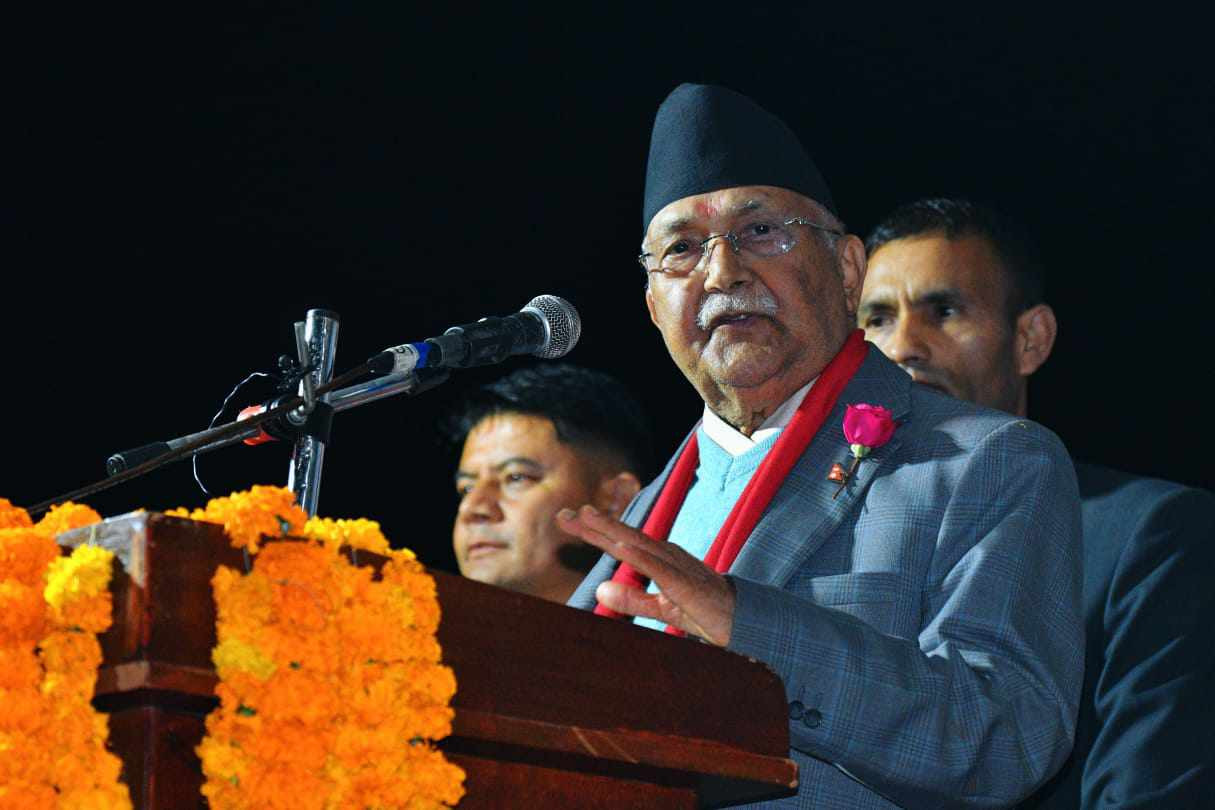 सरकारलाई हस्तान्तरण हुने सम्झाैता छल्न एनसेल खरिदबिक्रीकाे नाटक गरियाे : ओली