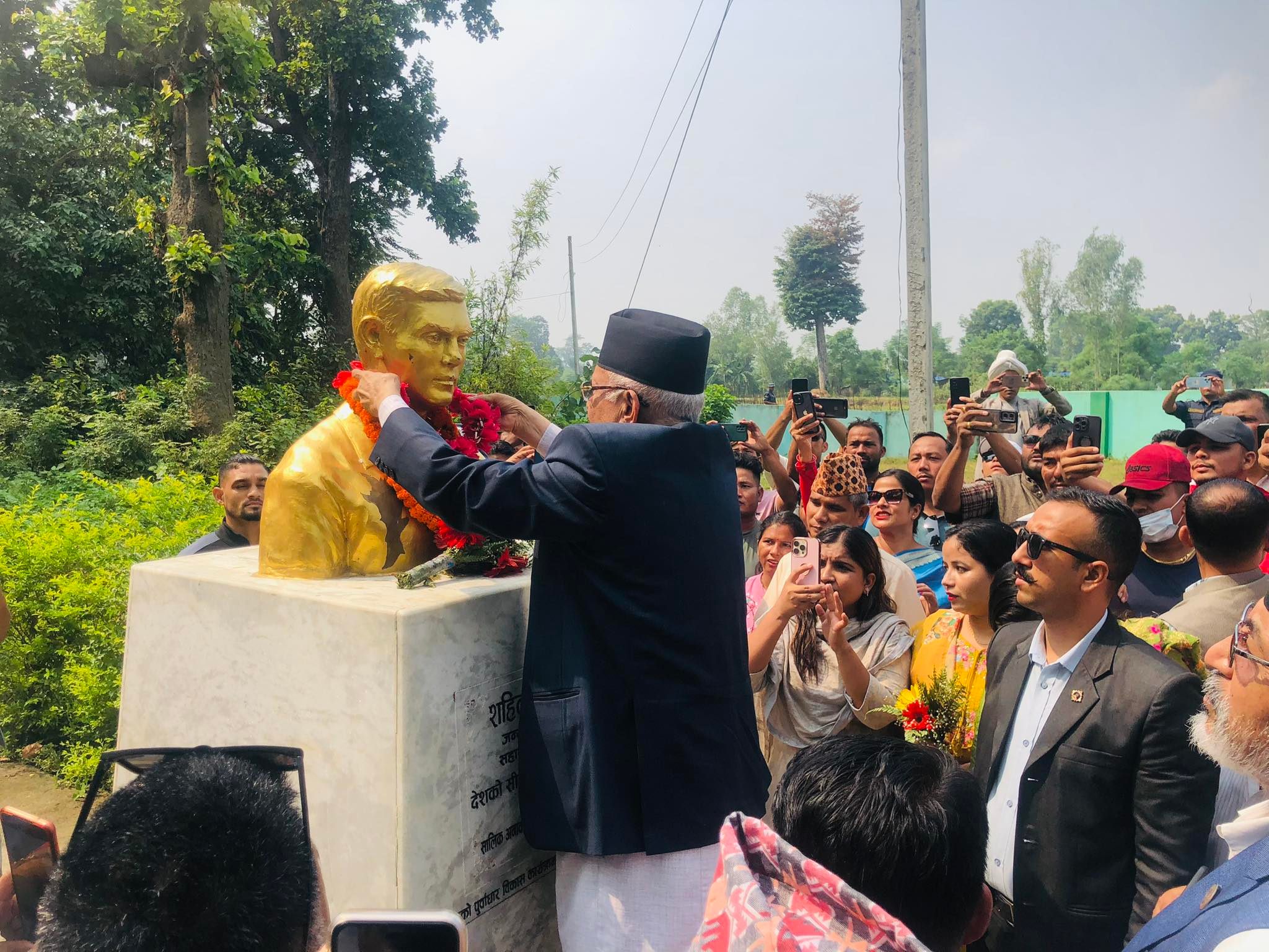 एमाले सुदूरपश्चिम अधिवेशन उद्घाटन गर्न धनगढी गएका ओली कञ्चनपुर पुगे