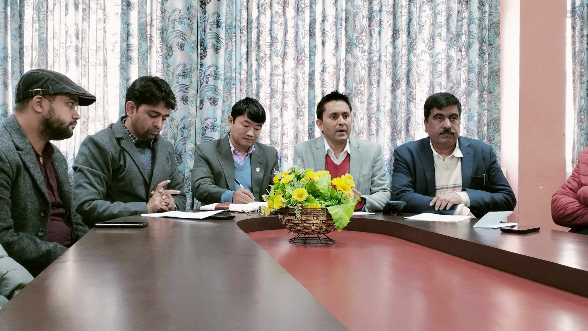 इन्जिनियरको न्यूनतम पारिश्रमिक तोक्न माग, ३७,१३५ प्रस्ताव 
