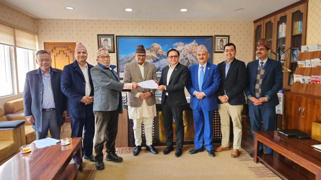 वायुसेवा निगम सुधार प्रतिवेदन कार्यान्वयन सिफारिस समितिले बुझायो चौथो प्रतिवेदन