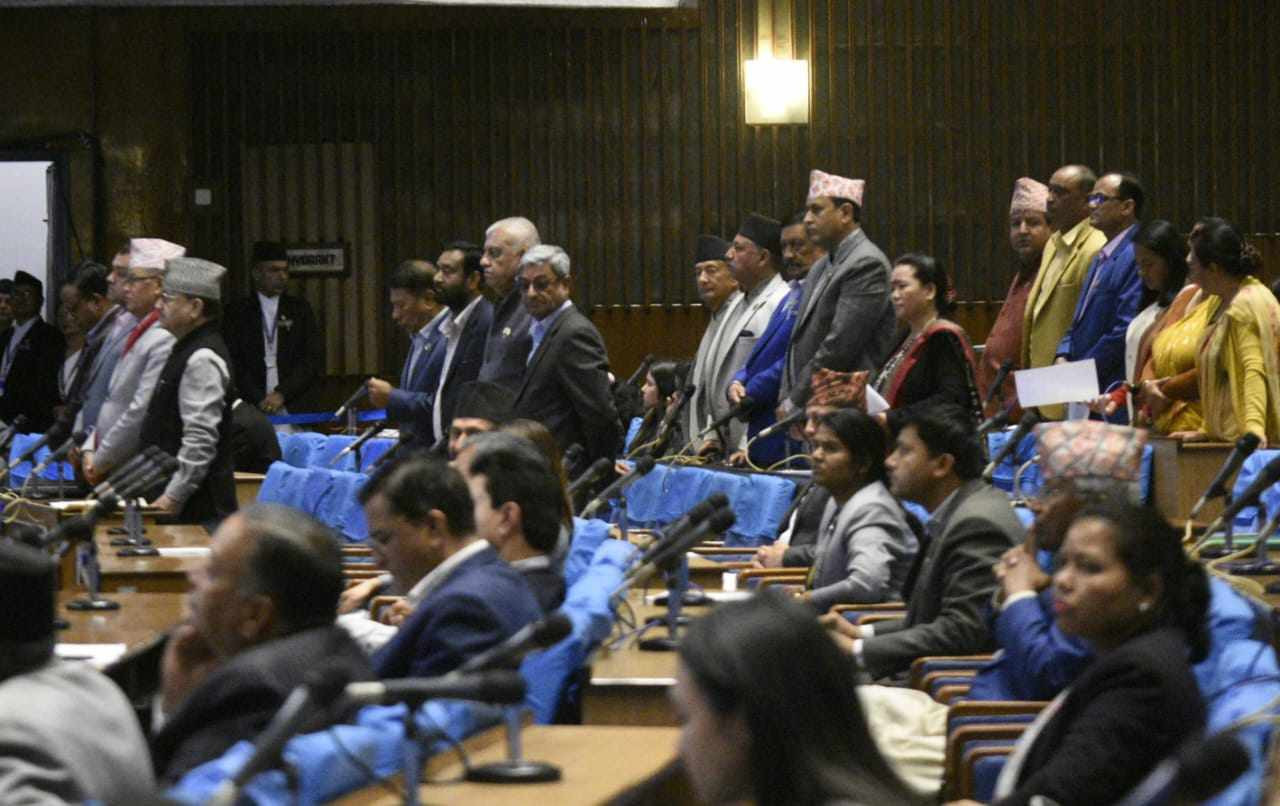 १५ मिनेटका लागि स्थगित प्रतिनिधिसभा बैठक फेरि सुरु हुन सकेन, सरकार र कांग्रेस आआफ्नै अडानमा 