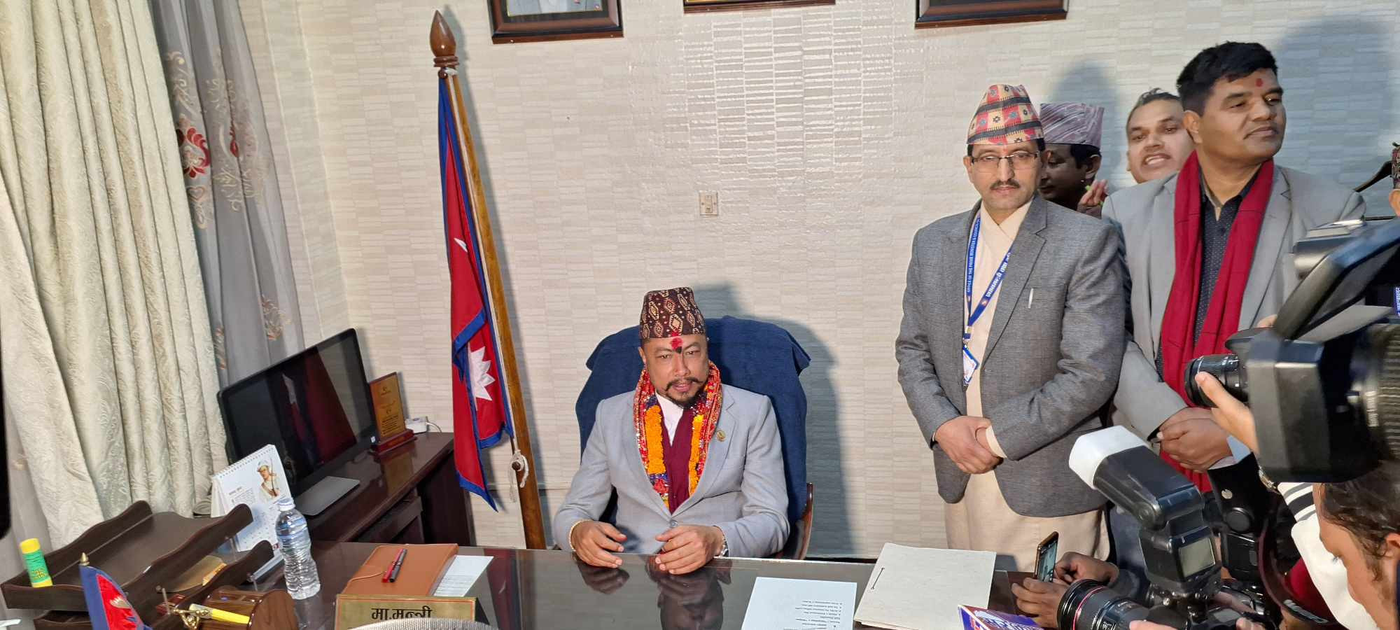 खेलकुदमा खेलाडीबाहेक बाहिरको मान्छेले खेल्न नहुने गरी काम गर्छुः मन्त्री श्रेष्ठ