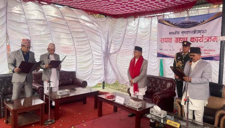 गण्डकीका नवनियुक्त मुख्यमन्त्री र दुई मन्त्रीले लिए शपथ 