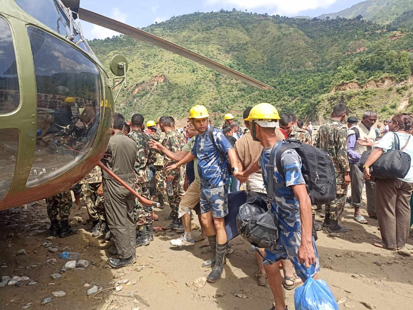 सशस्त्र प्रहरीद्वारा ३ हजार ६ सयभन्दा धेरै मानिसको उद्धार