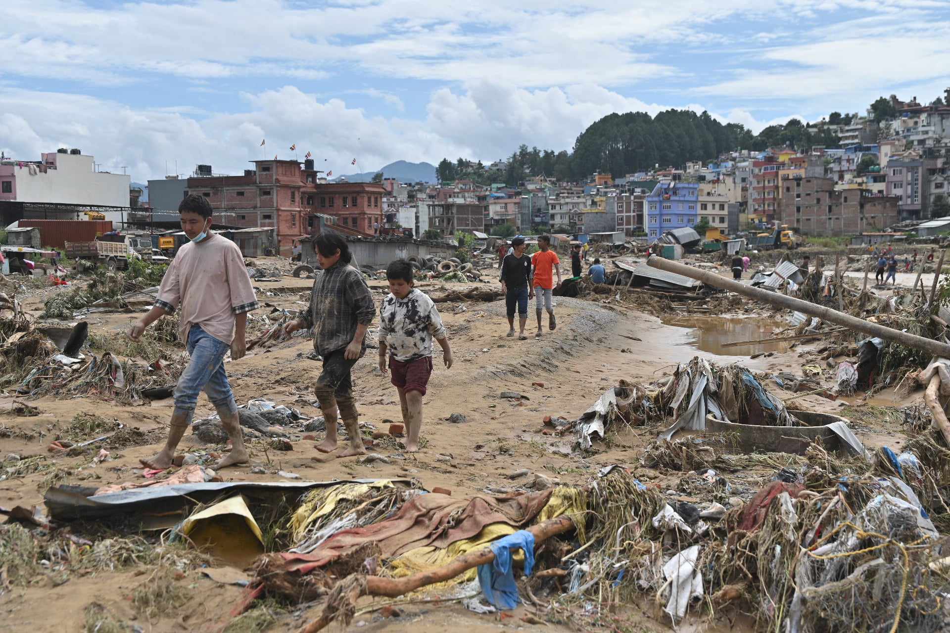 बाढीपहिरोमा परी मृत्यु हुनेको संख्या २४६ पुग्यो 