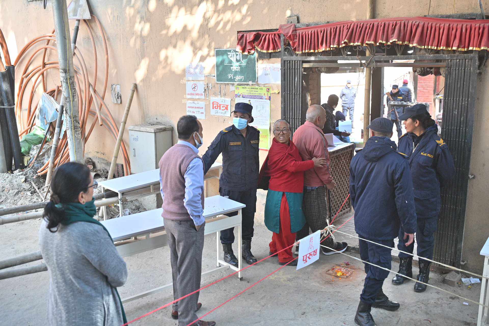 उपचुनाव अपडेट : ६२ प्रतिशतभन्दा बढी मत खस्यो 
