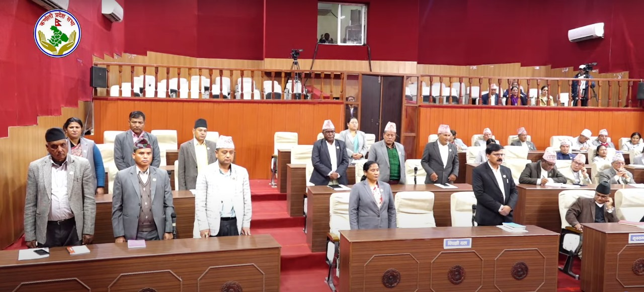 दश हजारलाई रोजगारी दिने कार्यक्रम अलपत्र पारेको भन्दै माओवादीद्वारा कर्णाली प्रदेशसभाको बैठकमा अवरोध 