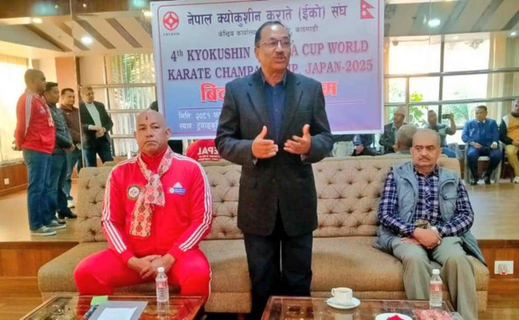 फोहोरी राजनीतीकरणले खेलकुद क्षेत्र तहसनहस भयो : कमल थापा
