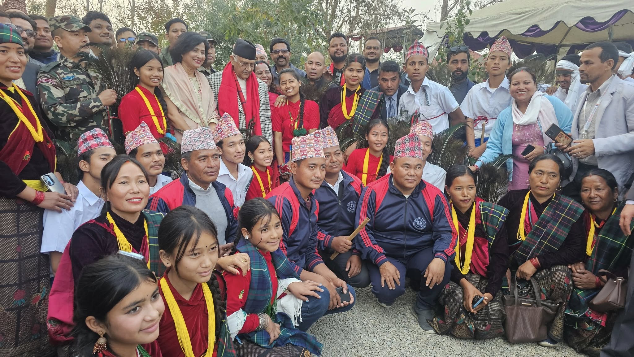 तुलसीपुरमा कोमल वलीको रिसोर्ट ओलीले गरे उद्घाटन