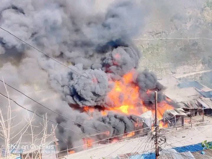 बाजुराको बाम्का बजारमा भीषण आगलागी