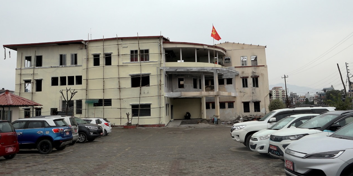 जलेको एमाले पार्टी कार्यालय विदेशमा रहेका युवाको पहलमा पुनर्निर्माण हुने (भिडियो)