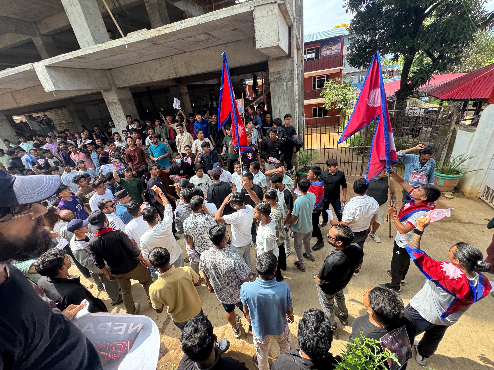 सुदूरपश्चिम प्रदेशसभा र मन्त्रालयमा आगजनी