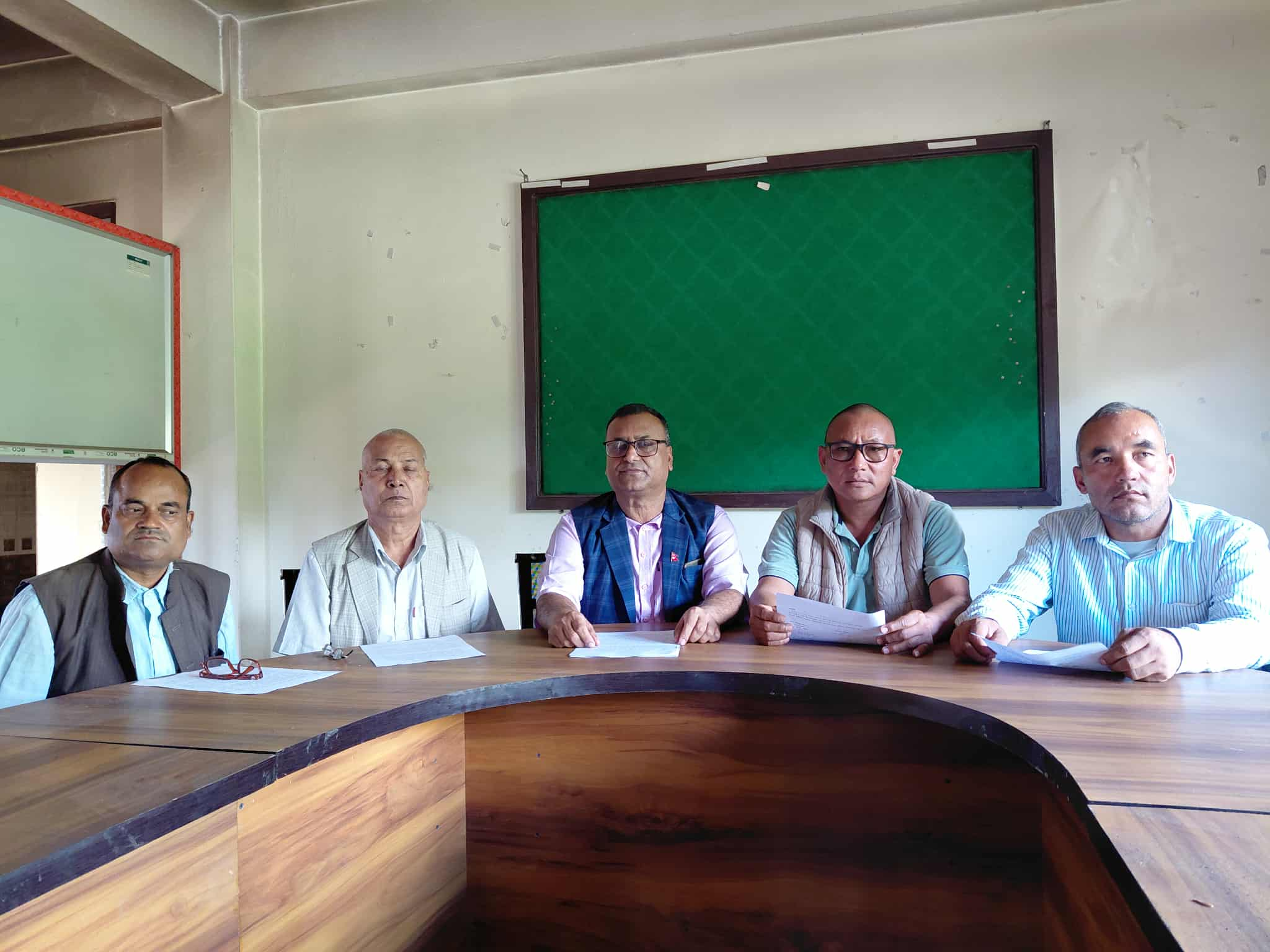 सुर्खेतका पाँच राजनीतिक दलले भने– संसद विघटन स्वीकार्न सकिँदैन