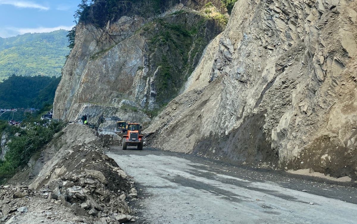 नारायणगढ–मुग्लिन सडकखण्ड दुईतर्फी सञ्चालन