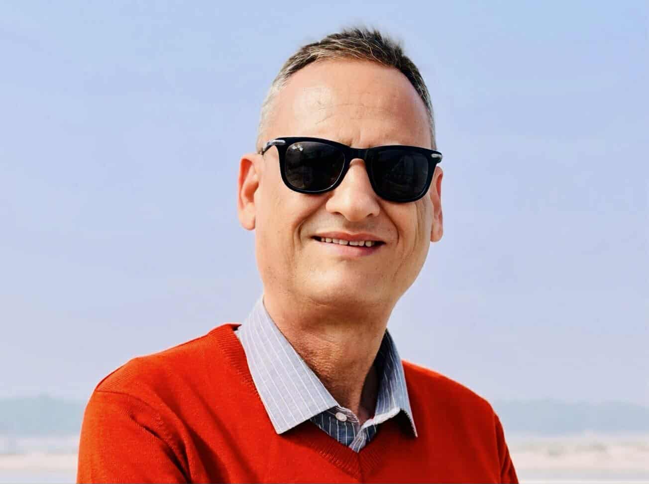 पार्टीमा 'डनवाद र यौनवाद' माैलाएको भन्दै लेखराजका भाइले छोडे एमाले