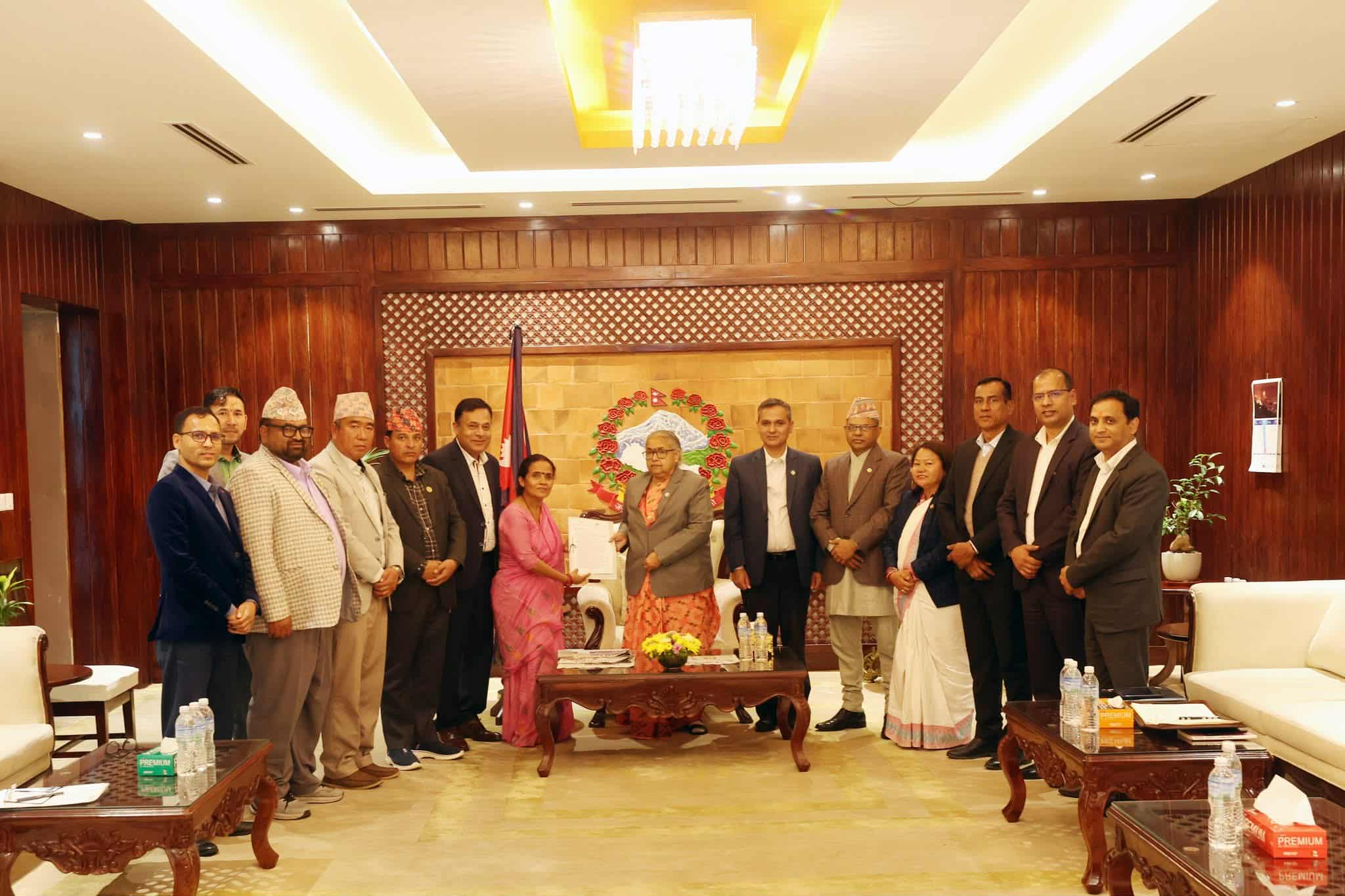 जेन–जीका नाममा धम्की आइरहेको भन्दै जनप्रतिनिधिले मागे प्रधानमन्त्रीसँग सुरक्षा