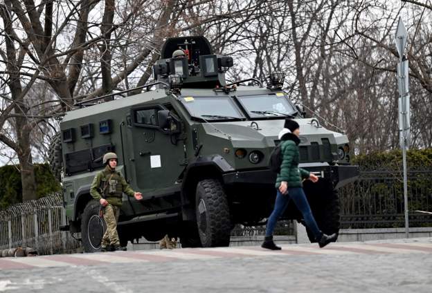 युक्रेनको राजधानीमा घुस्याे रूसी सेना 